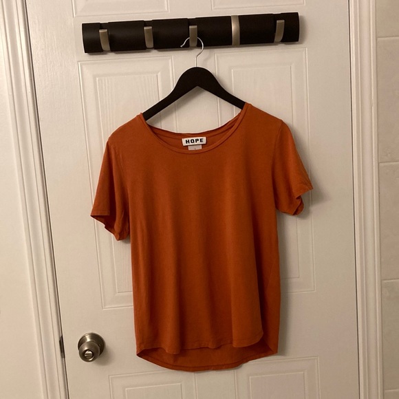 Hope t-shirt orange size 38 fits small and medium. - Picture 1 of 5